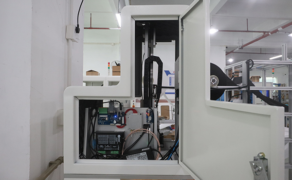 即打即貼打印貼標機,打印貼標機設備,貼標機廠家,高臻智能